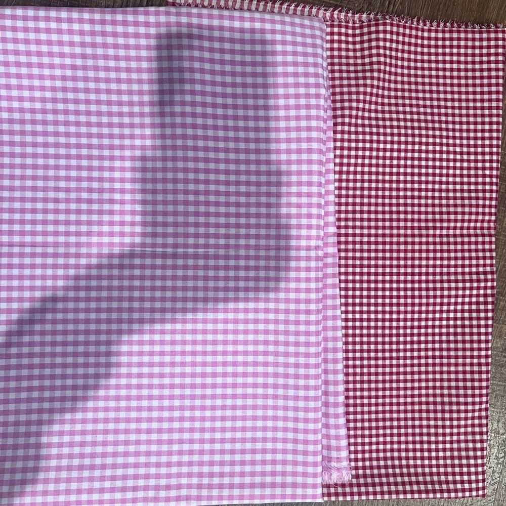 Checkered fabric 2 yards total - Picture 2 of 4